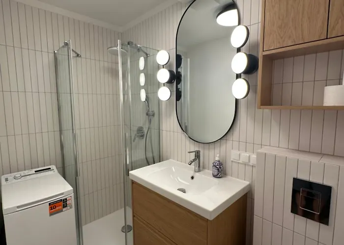 Charming Boulevard *